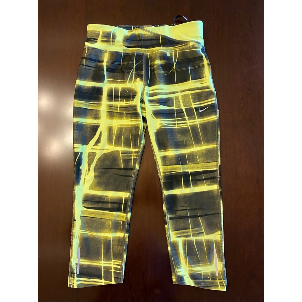 Nike Dri-Fit Capri pants XS - gently used